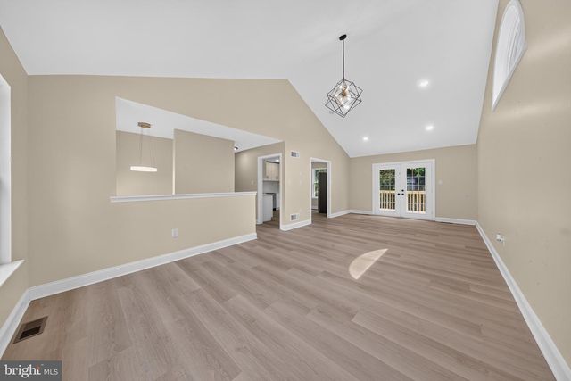 300 PARK LN, Wilmington, DE 19804