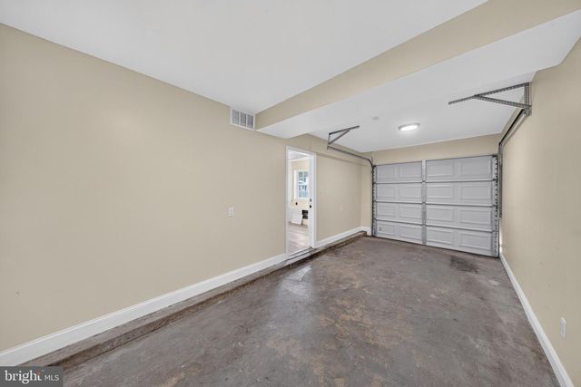 300 PARK LN, Wilmington, DE 19804