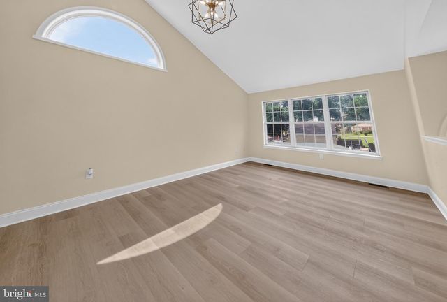 300 PARK LN, Wilmington, DE 19804