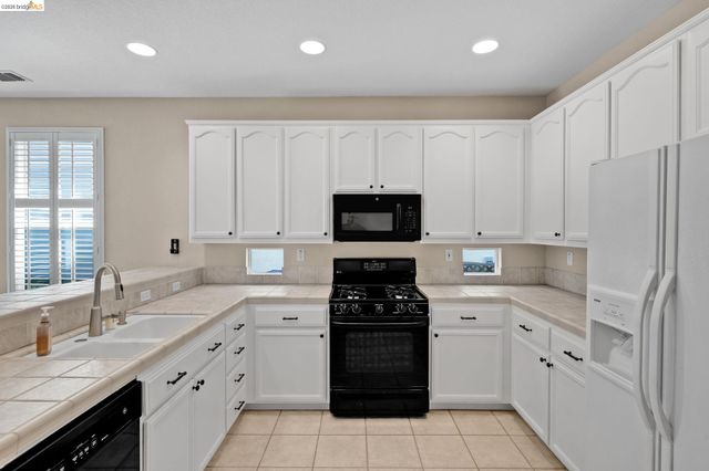 297 Baldwin Dr, Brentwood, CA 94513