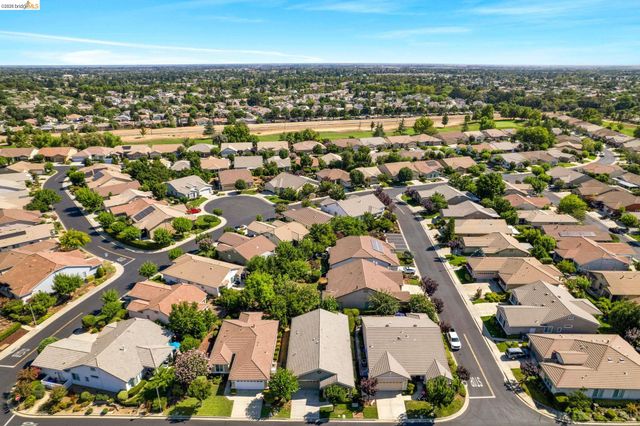 297 Baldwin Dr, Brentwood, CA 94513