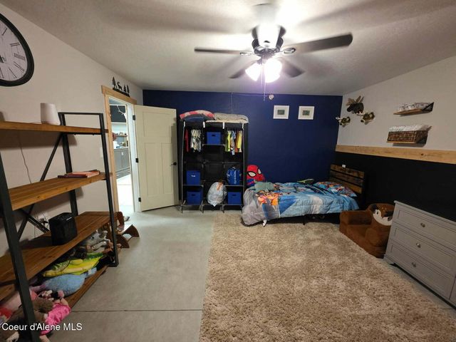 6922 Clagstone RD, Spirit Lake, ID 83869