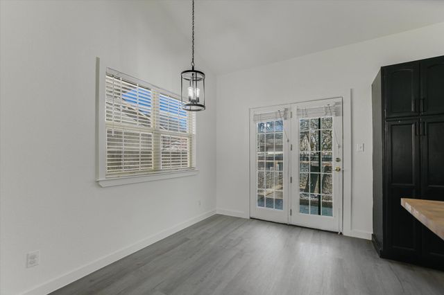 6 Happy Hollow LN, Wimberley, TX 78676