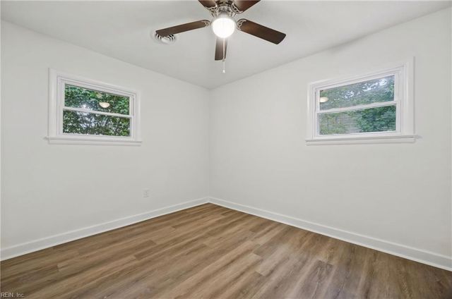 116 Woodhaven RD, Newport News, VA 23608