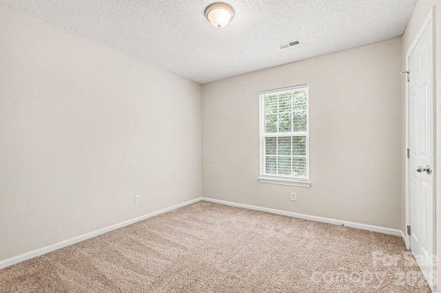 8028 Lobilia Lane, Charlotte, NC 28214