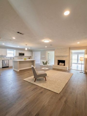 14011 Wickersham Lane, Houston, TX 77077