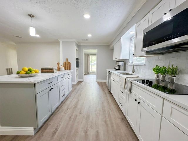 14011 Wickersham Lane, Houston, TX 77077
