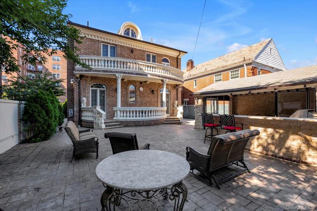 7207 112th Street, Forest Hills, NY 11375