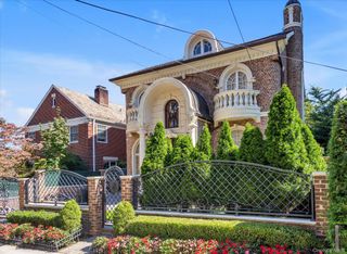 7207 112th Street, Forest Hills, NY 11375