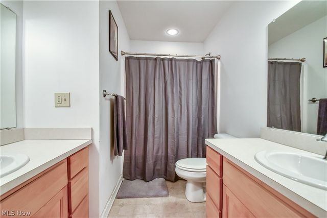 8075 Rainbow Drive, Concord Twp, OH 44077