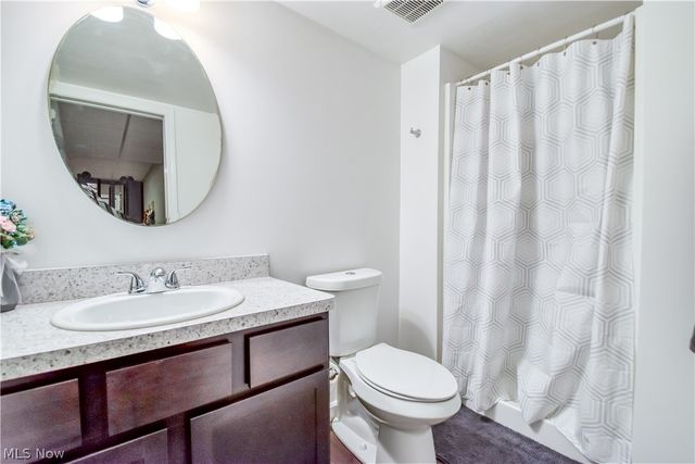8075 Rainbow Drive, Concord Twp, OH 44077