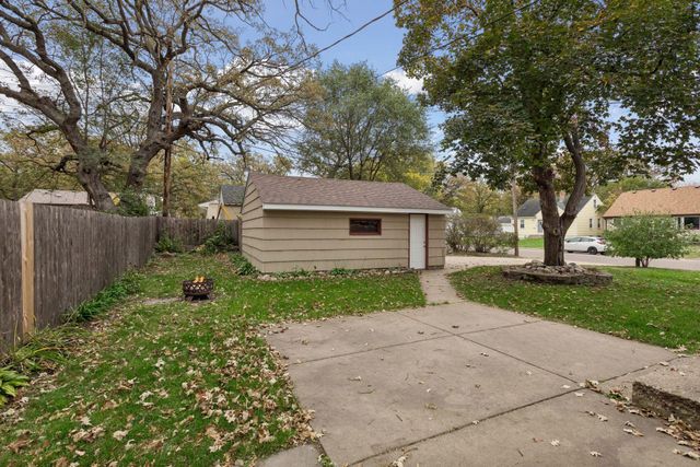 5210 52nd Avenue N, Crystal, MN 55429