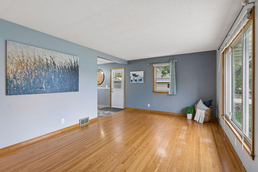 5210 52nd Avenue N, Crystal, MN 55429 — photo 3