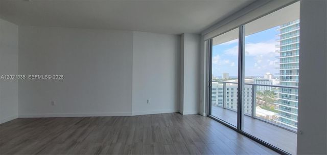 1100 S MIAMI AV 1705, Miami, FL 33130