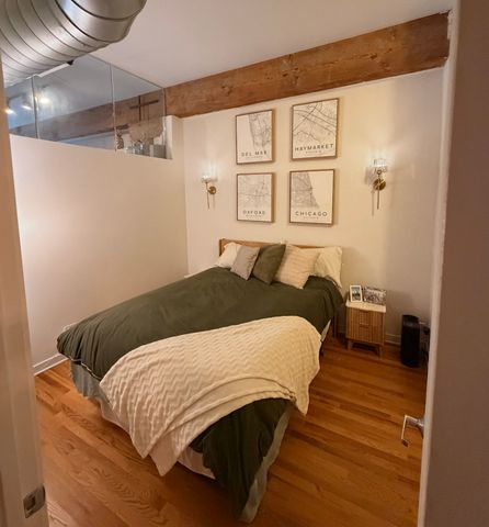 1344 W Madison Street 302, Chicago, IL 60607