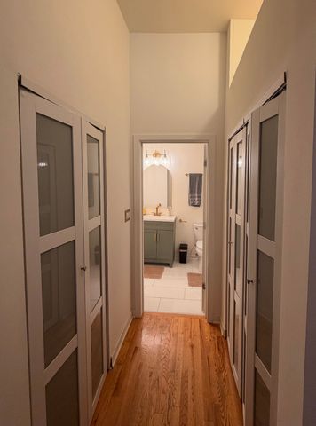 1344 W Madison Street 302, Chicago, IL 60607