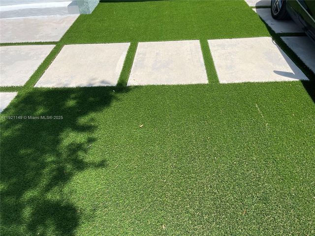 27 NE 49th St Main, Miami, FL 33137