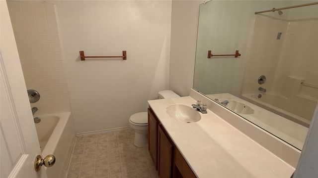10502 Augusta Lane, Rowlett, TX 75089