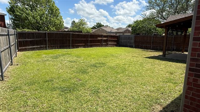 10502 Augusta Lane, Rowlett, TX 75089