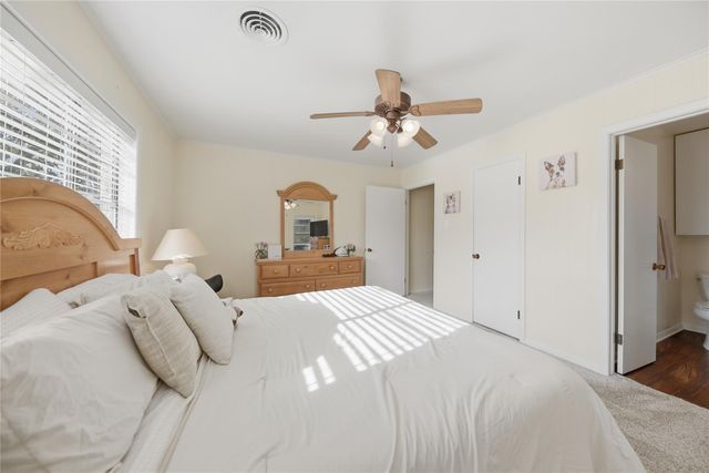 505 N Live Oak Street, Round Top, TX 78954