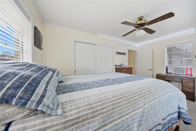 505 N Live Oak Street, Round Top, TX 78954