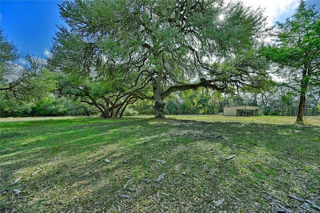 505 N Live Oak Street, Round Top, TX 78954