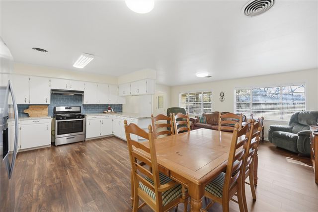 505 N Live Oak Street, Round Top, TX 78954