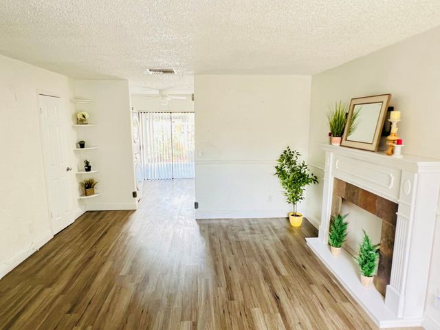 1123 N Andrews Ave, Fort Lauderdale, FL 33311