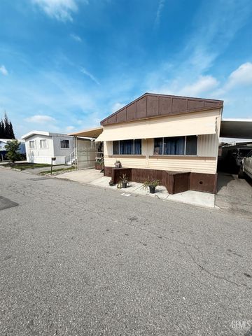 21 Fernwood Lane, Bakersfield, CA 93308