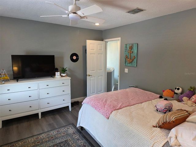 2743 RUNNING SPRINGS LOOP, Oviedo, FL 32765