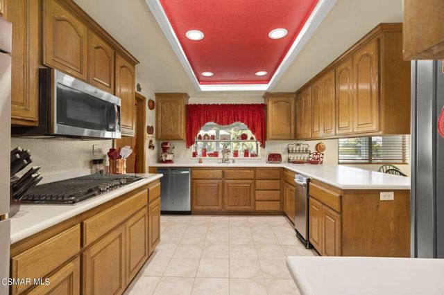 28450 Capano Bay Court, Menifee, CA 92584