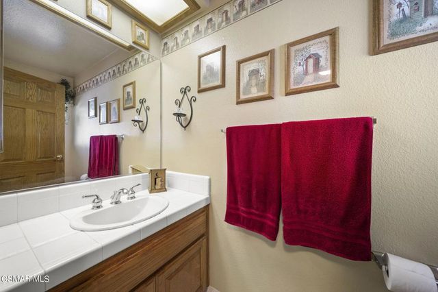 28450 Capano Bay Court, Menifee, CA 92584