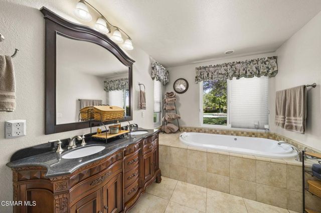 28450 Capano Bay Court, Menifee, CA 92584