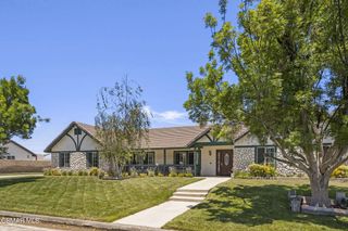 28450 Capano Bay Court, Menifee, CA 92584