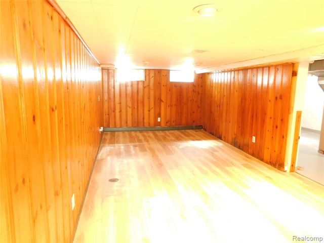 526 S Meade Street, Flint, MI 48503