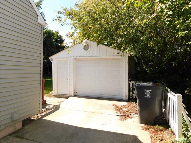 526 S Meade Street, Flint, MI 48503
