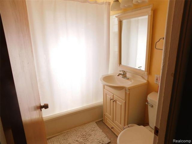 526 S Meade Street, Flint, MI 48503