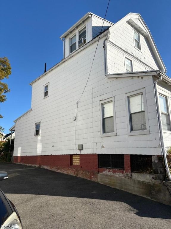 459 E 23rd St, Paterson City, NJ 07514 — photo 2