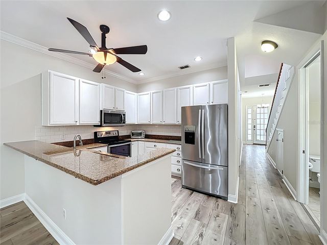 2806 E WASHINGTON STREET S, Orlando, FL 32803