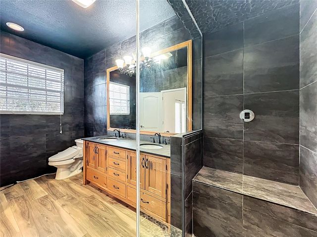 2806 E WASHINGTON STREET S, Orlando, FL 32803