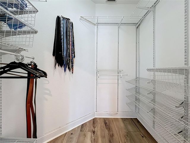 2806 E WASHINGTON STREET S, Orlando, FL 32803