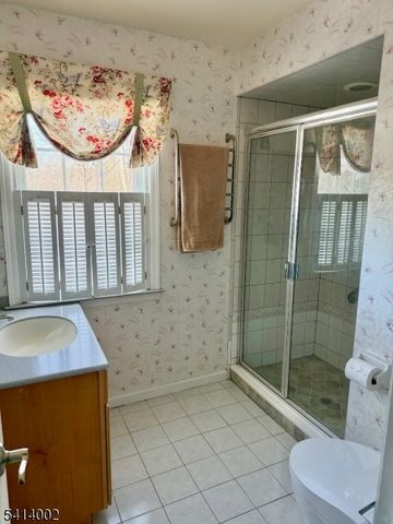 14 Fieldstone Ct, Randolph Twp., NJ 07869