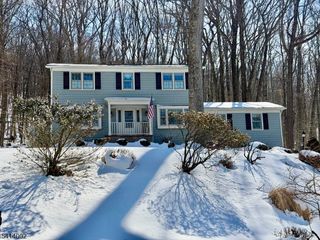 14 Fieldstone Ct, Randolph Twp., NJ 07869