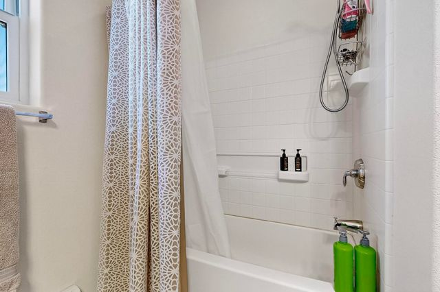 4644 Callejon Lechuza, Santa Fe, NM 87507