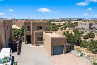 4644 Callejon Lechuza, Santa Fe, NM 87507