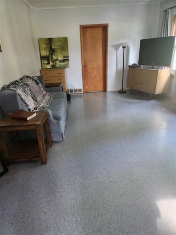 1453 Yeomans Street, Ionia, MI 48846