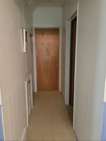 1453 Yeomans Street, Ionia, MI 48846