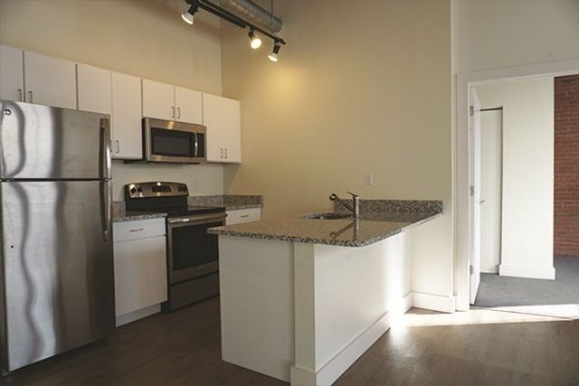 60 Water St 2006, North Andover, MA 01845