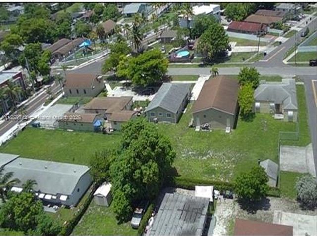 516 NW 4th Ave, Hallandale Beach, FL 33009