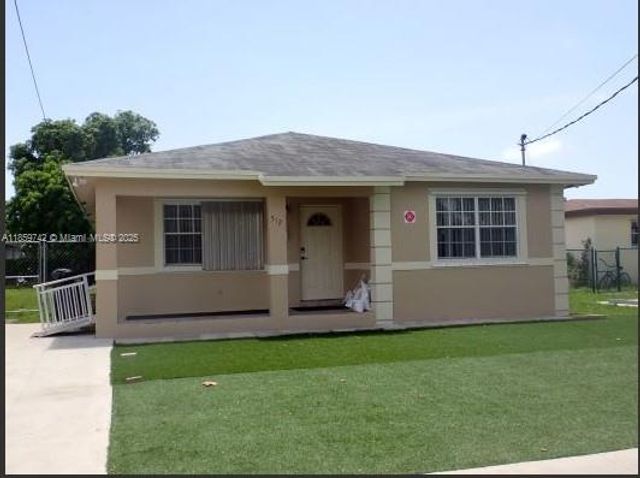 516 NW 4th Ave, Hallandale Beach, FL 33009